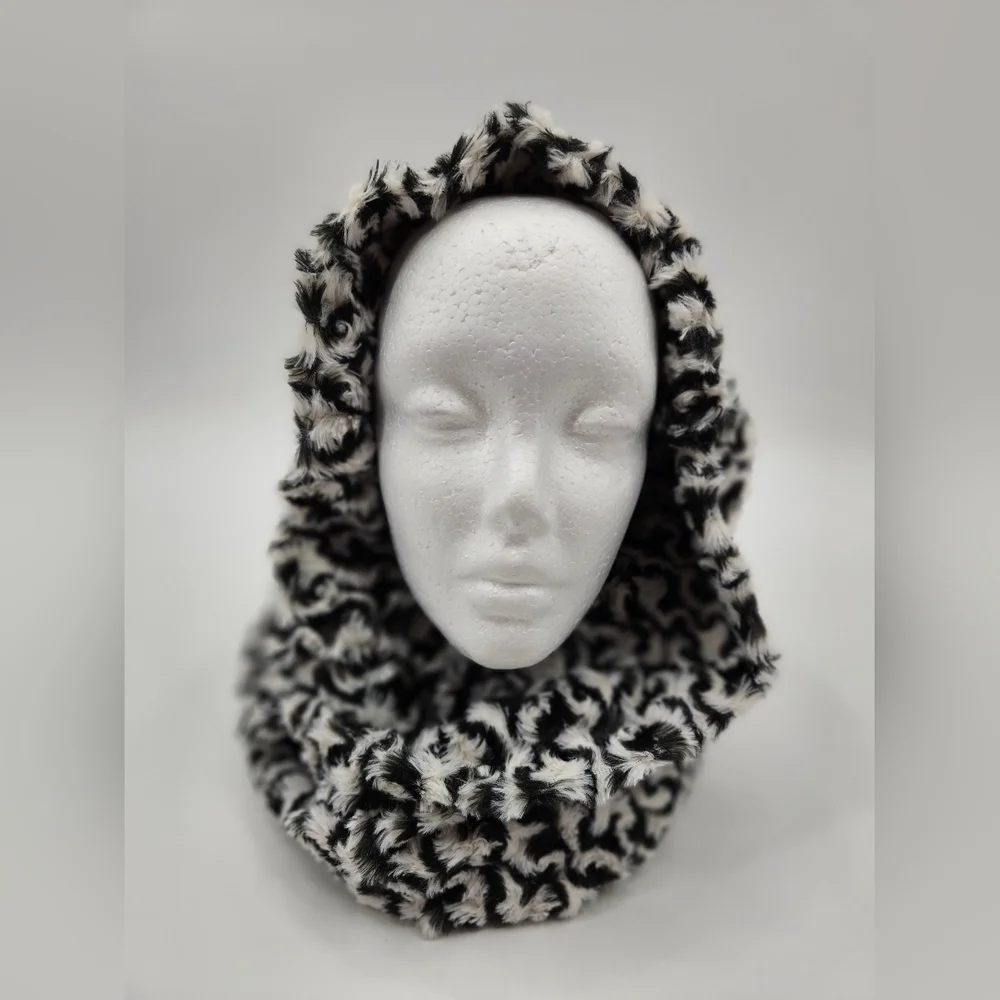 Minky Swirl APEXX Collection Corp. Black & White Infinity Scarf Wrap